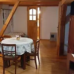 Appartement Orzechowy Dworek