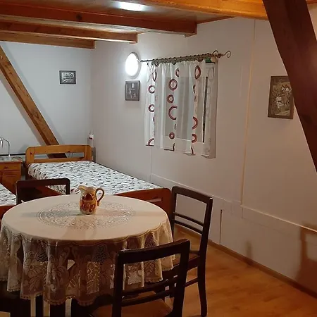 Orzechowy Dworek
